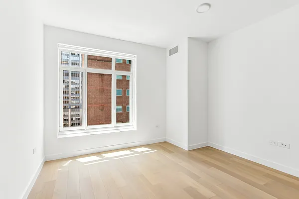 Rented by Oxford Property Group | media 26