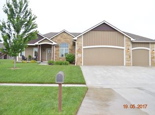 4912 NW Linwood Dr, Topeka, KS 66618