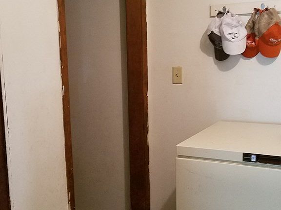 5th image of 1122 Indian St