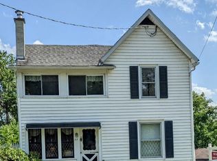 22 Thorn St, Corning, NY 14830