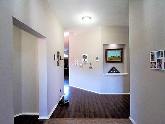 4th image of 3879 Willie Mays Ln