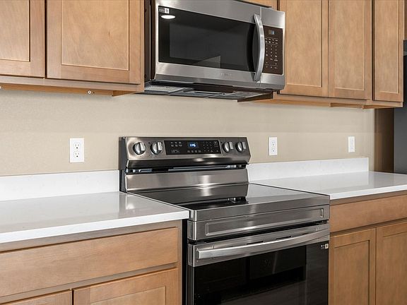 4th image of 6153 N Ceylon St Building 5-303