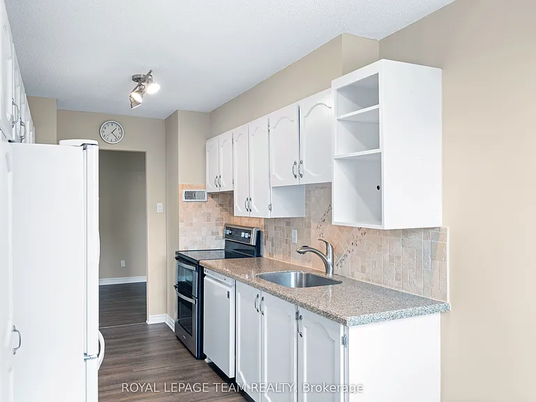 1190 Richmond Rd #804 — Photo 13