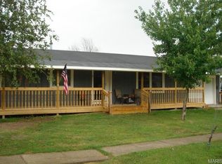 112 W Beech St, Shelbina, MO 63468