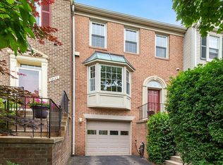 2852 Strauss Ter, Silver Spring, MD 20904