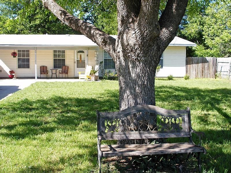 2112 Mahone Ave, Austin, TX 78757 | Zillow