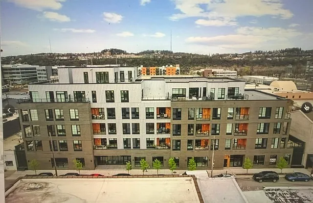 2 bed, 1647 sqft, $4,950 — Photo 1