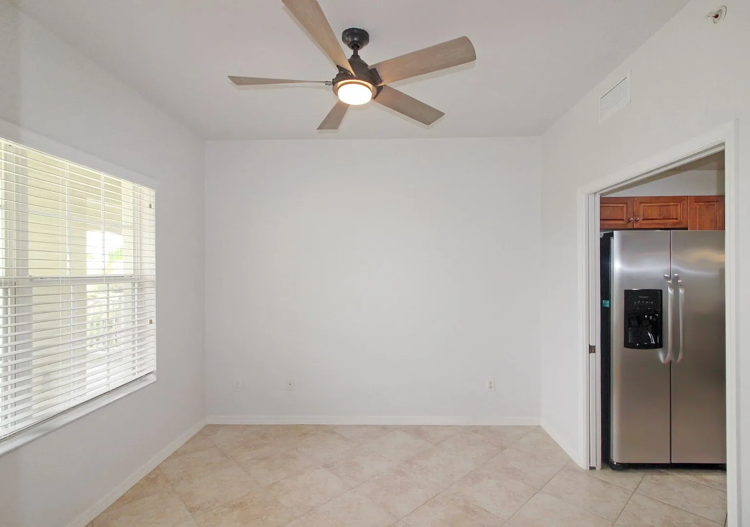 San Lino Annual Condo for Rent — Photo 2