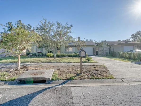 9148 107th Ave N, Seminole, FL 33777