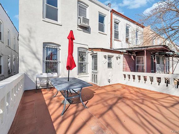 2nd image of 6144 Eliot Avenue