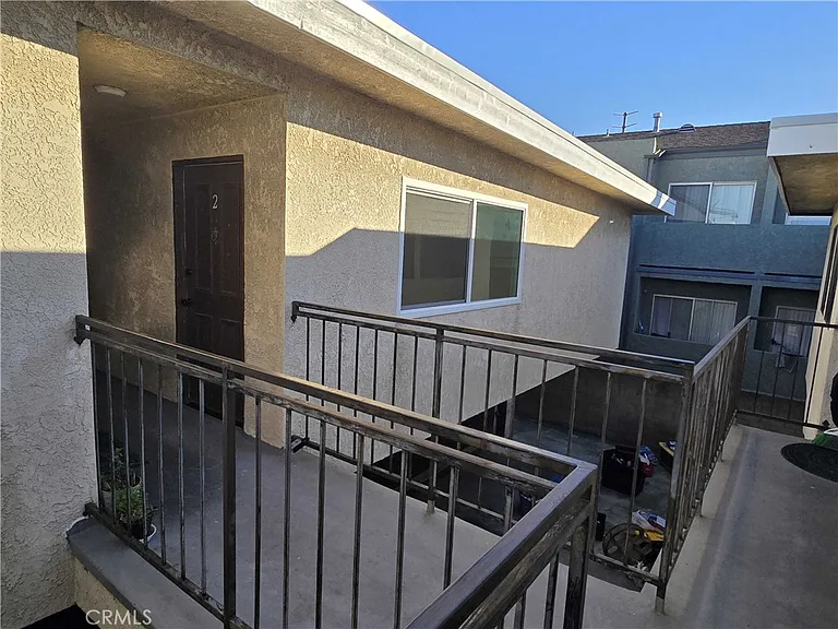 15917 Prairie Ave #2 — Photo 9