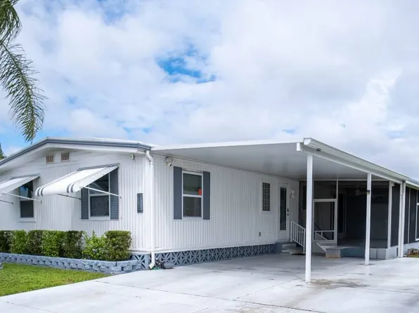 92 Cottonwood Ln, Naples, FL 34112