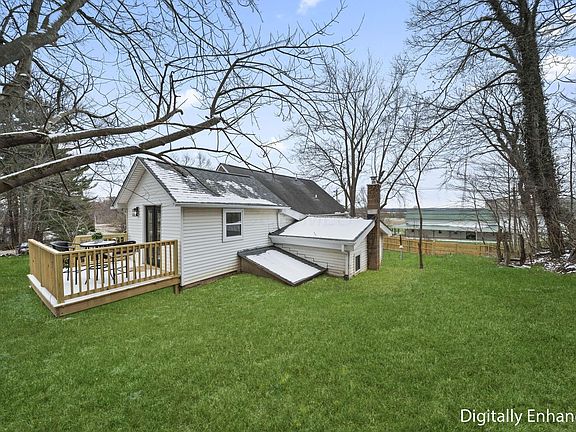 3rd image of 780 National Rd