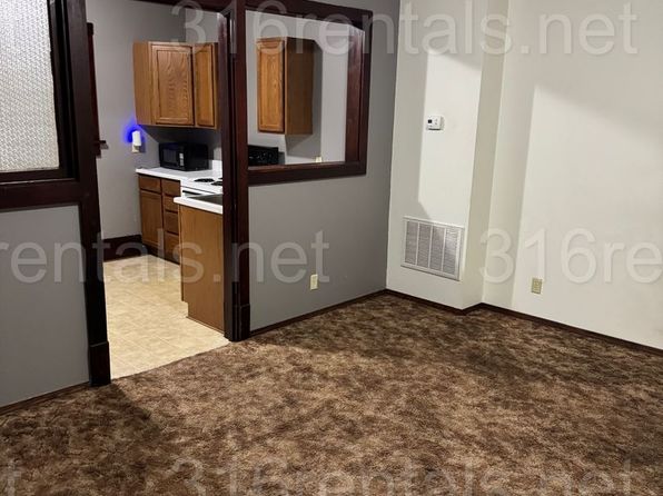 116 1/2 W Pine Ave #4