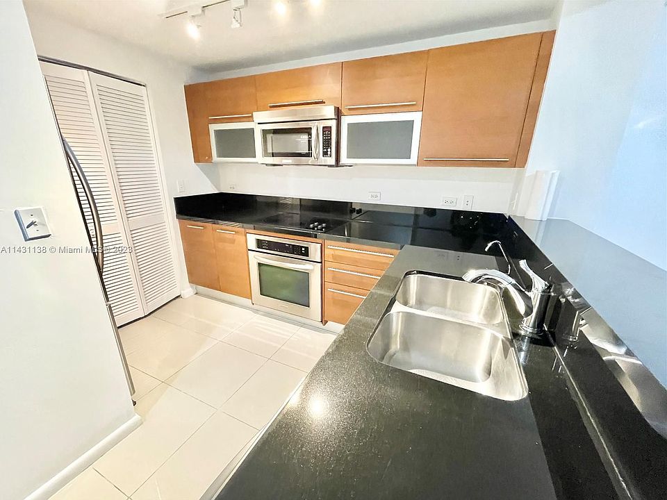 1st image of 253 NE 2nd St APT 1406