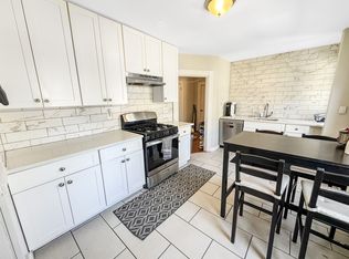 107 Columbia St #2, Cambridge, MA 02139
