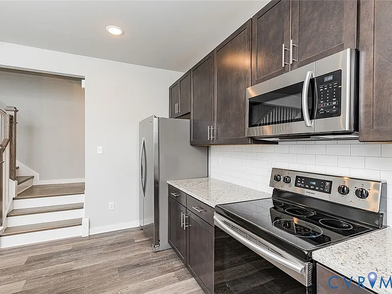 1529 Porter St #A — Photo 12