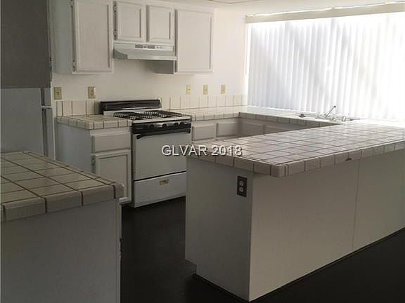 2nd image of 8421 Oyster Dr