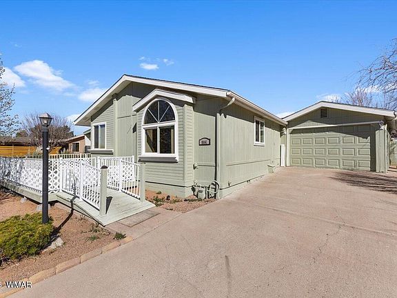 3rd image of 904 W Driftwood Dr