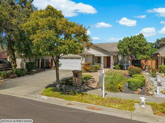 3rd image of 1633 Highland Circle