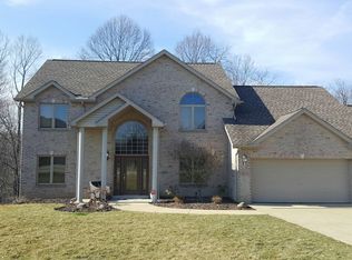 2470 Lindale Ct, North Huntingdon, PA