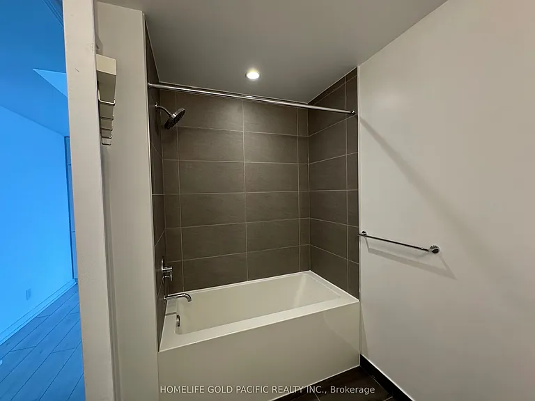 898 Portage Pkwy #2711 — Photo 18