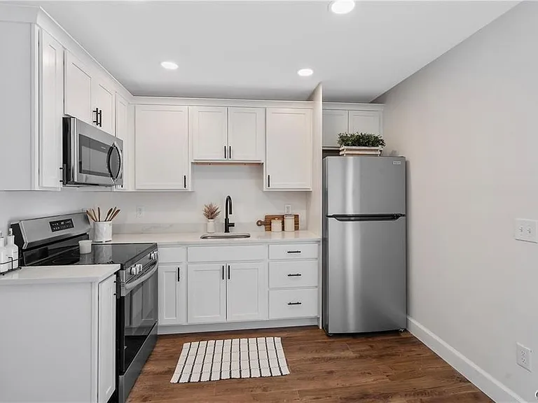 7891 Areopagitica Ave — Photo 11