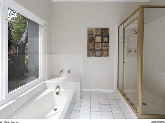 3rd image of 383 Eucalyptus Ave