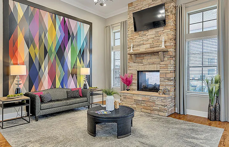 Retreat at Fremaux Town Center Apartments — Photo 19
