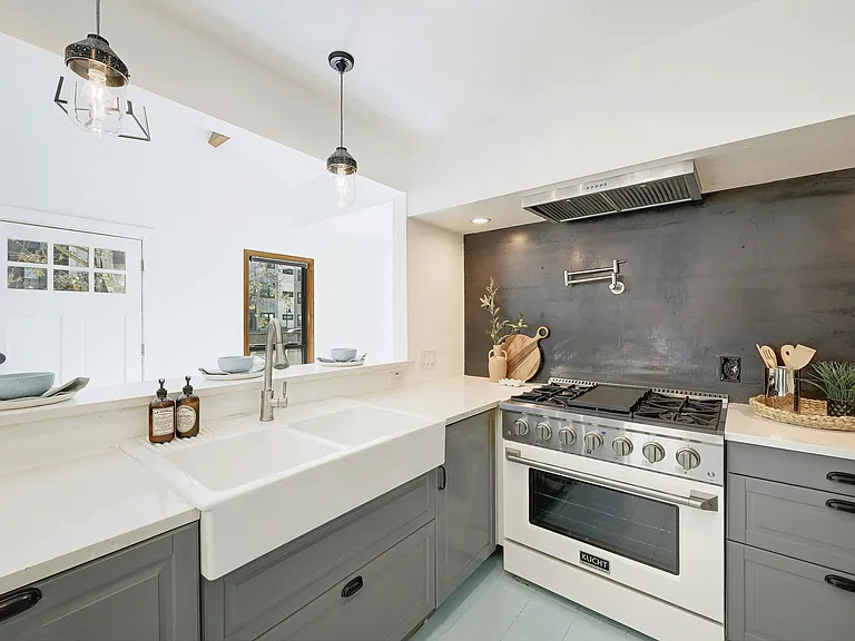 3006 Govalle Ave — Photo 7