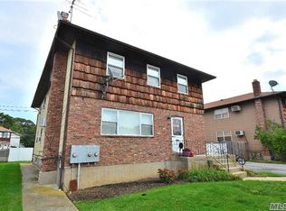 2663 Dalto Ct, Oceanside, NY 11572