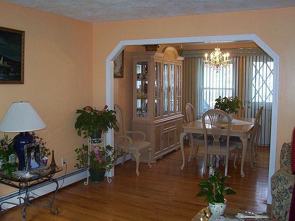 Living Room / Dining Room