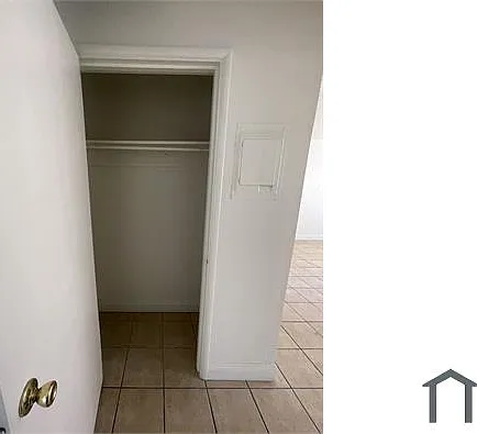2244 W Princeton Ave — Photo 11