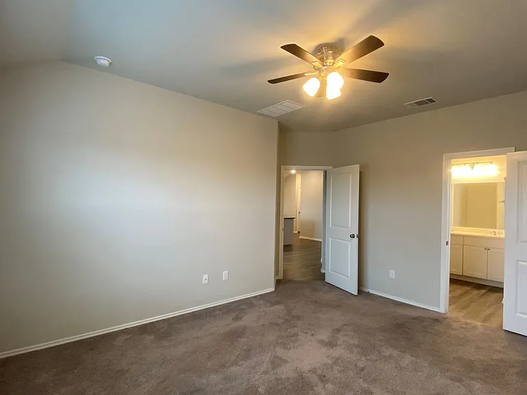 10410 Waverunner — Photo 20