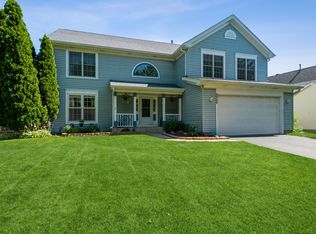 2020 Cloverdale Ln, Algonquin, IL 60102