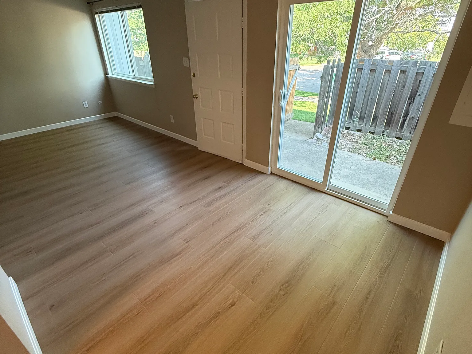 2 bed, 1.5 bath, $2,350 — Photo 4