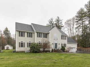 99 Fiddlehead Ln, Chester, NH 03036