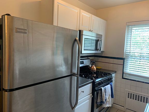 4th image of 3416 Shaw Ave APT 8