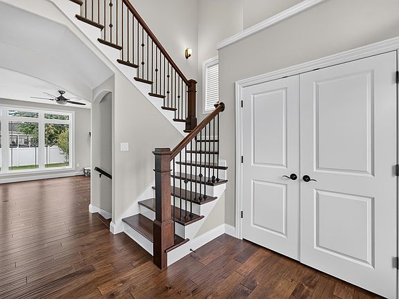 4th image of 1199 Virdon Dr