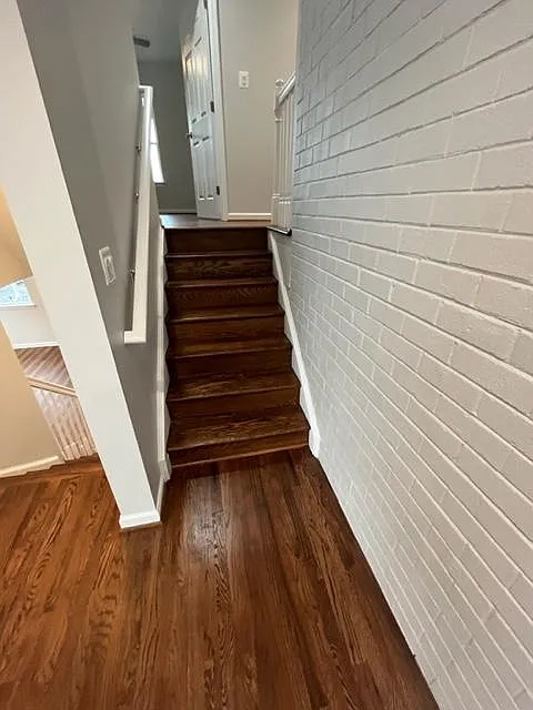 4 bed, 1971 sqft, $3,700 — Photo 2