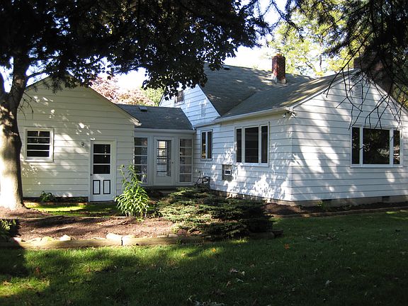 4th image of 1600 Osage Ave