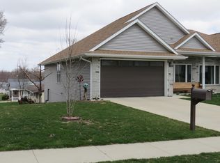 314 E Locust St, Maquoketa, IA