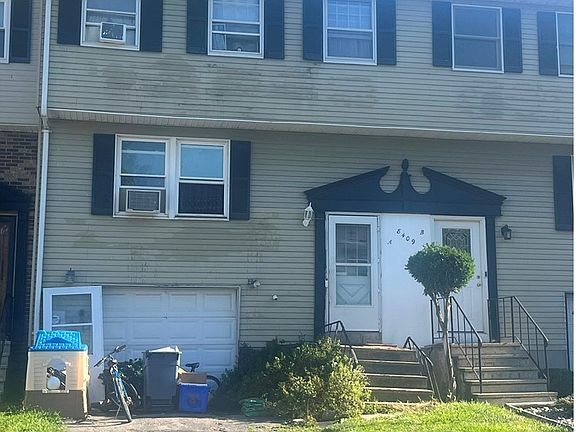 2nd image of 8409A Shallowcreek Rd