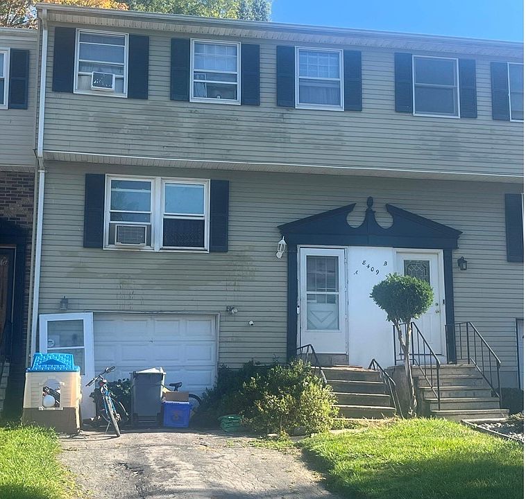 2nd image of 8409A Shallowcreek Rd