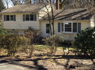 3 Arrowhead Rd, Park Ridge, NJ 07656