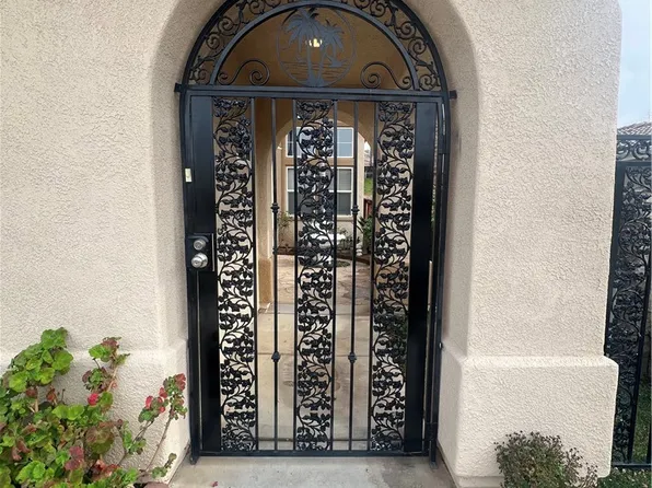 9840 Shadow Mountain Dr, Moreno Valley, CA 92557