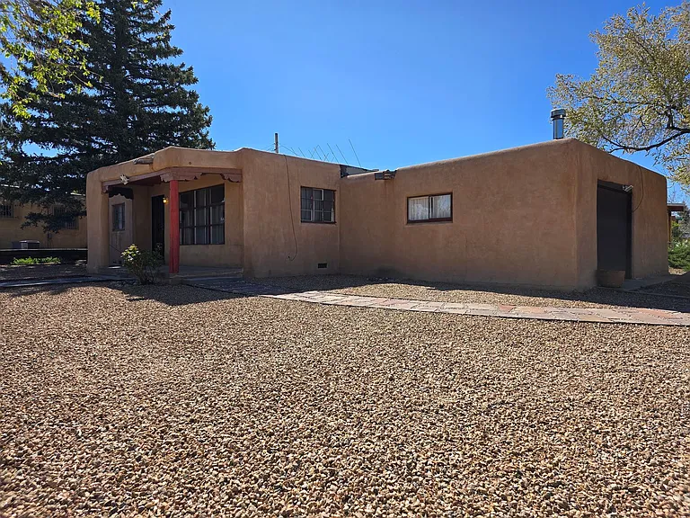 2412 Rosina St — Photo 22
