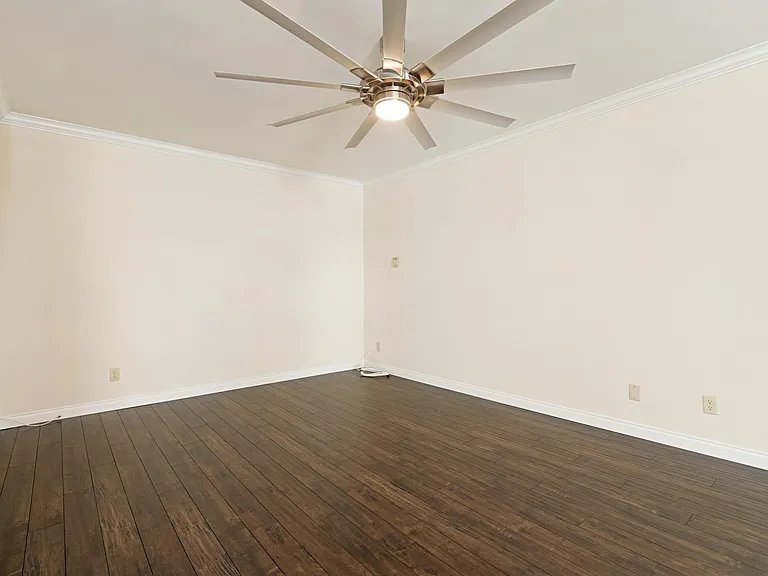 2266 Cazador Dr #4 — Photo 8