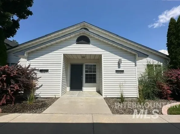2225 S Challenger Ln, Boise, ID 83705