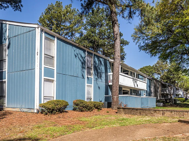 Highland Meadows — Photo 17